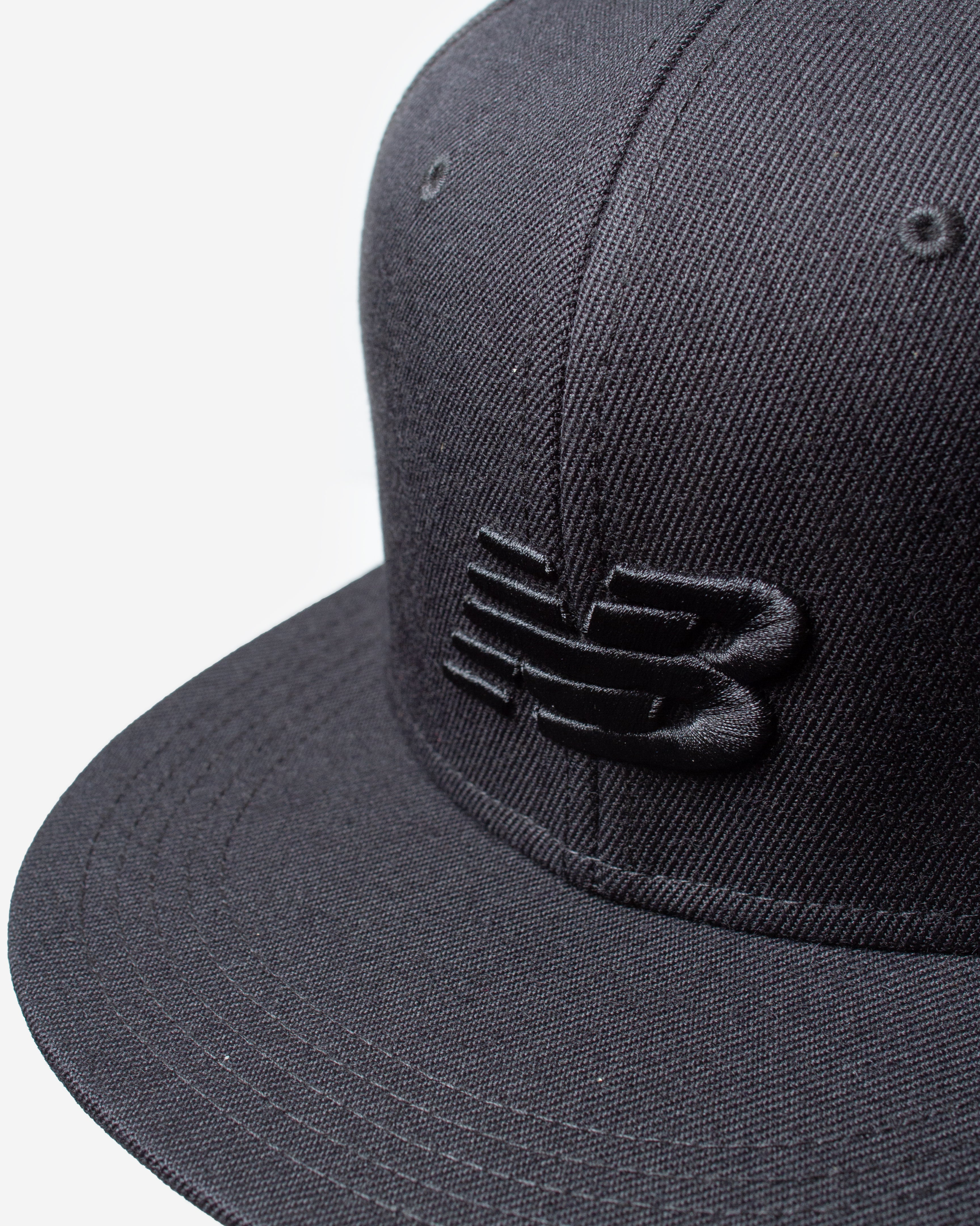 6 PANEL FLAT BRIM HAT NERO